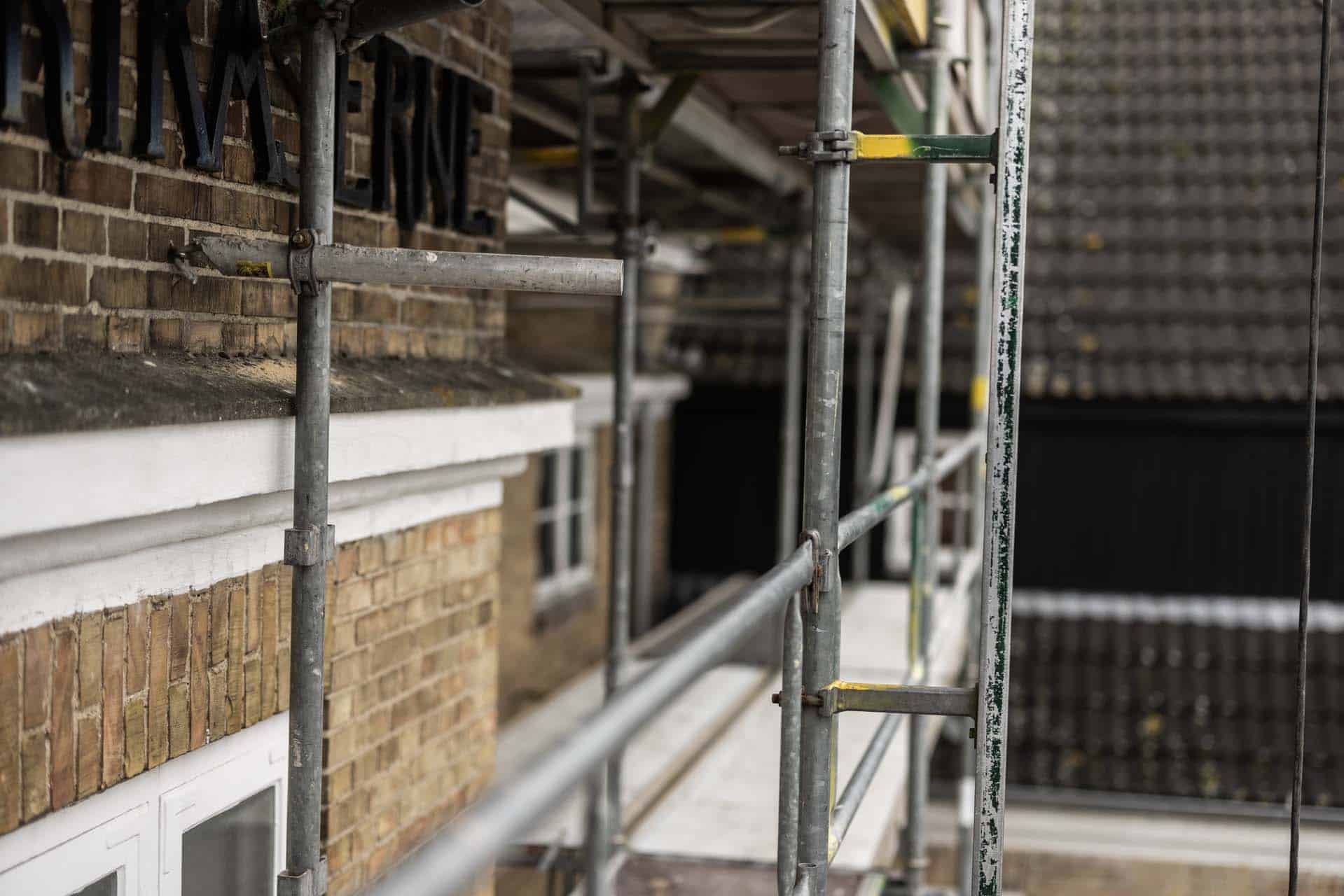 Facadestillads til komplekse projekter
