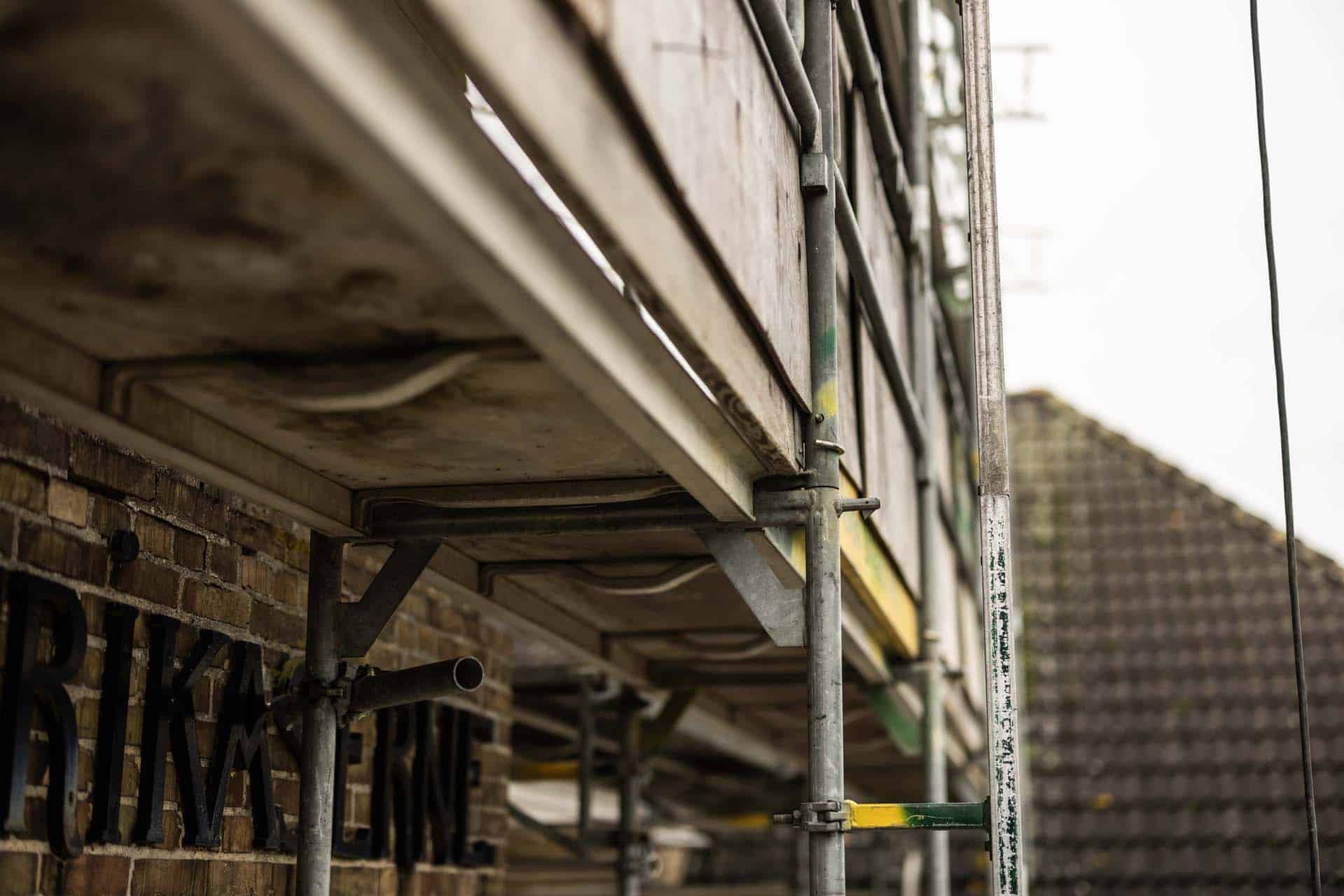 Stilladsfirma til store byggeprojekter